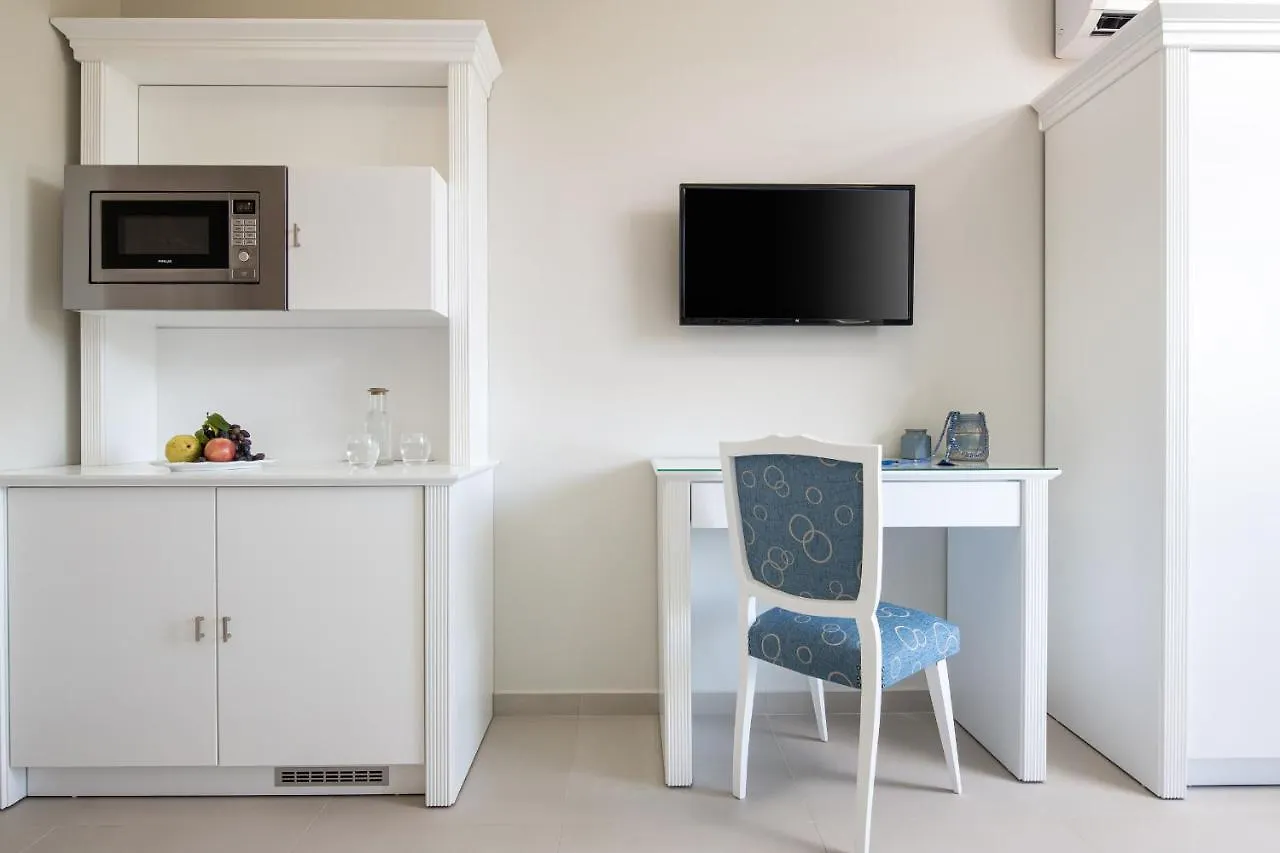 Light Blue Hotel Nea Kallikrateia 0*,
