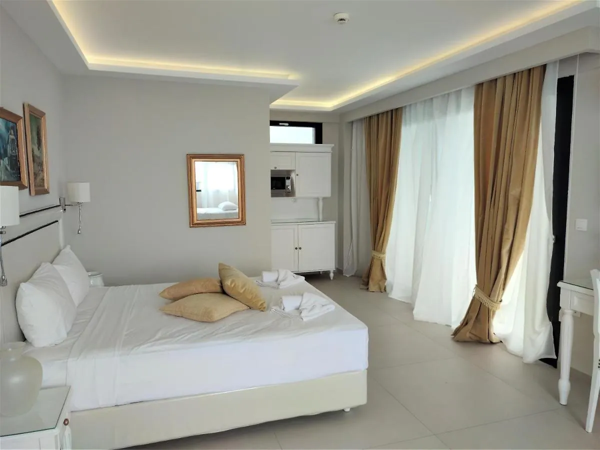 Light Blue Hotel Nea Kallikrateia
