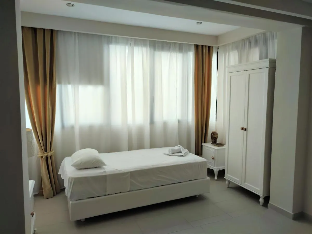 Light Blue Hotel Nea Kallikrateia 0*,
